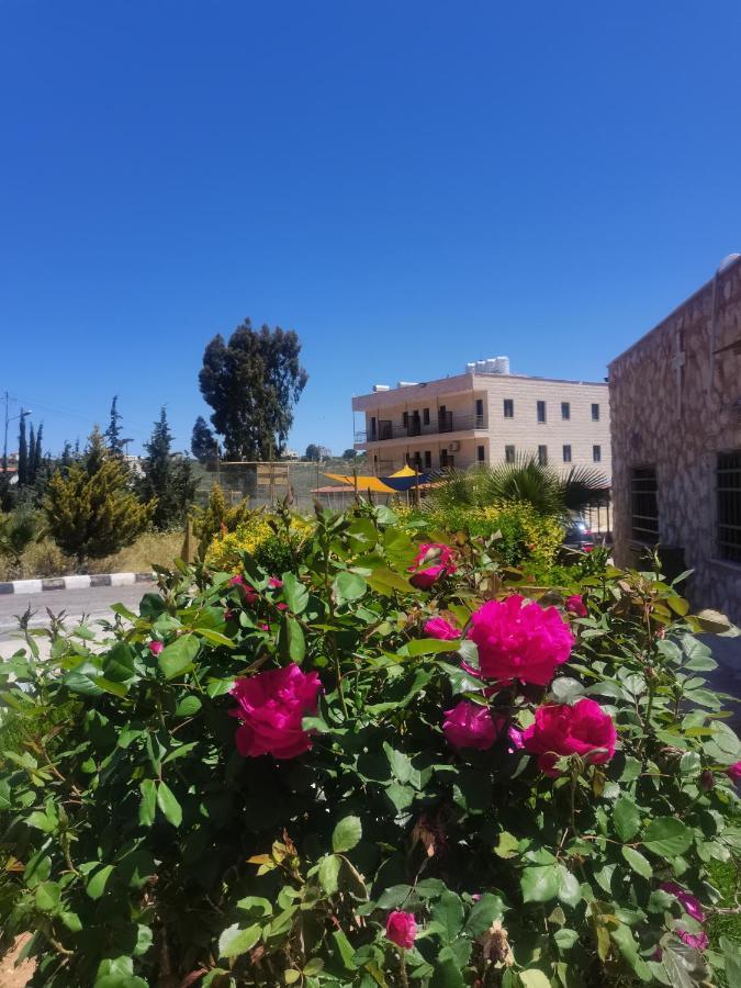 Madaba Camp Resort Luaran gambar
