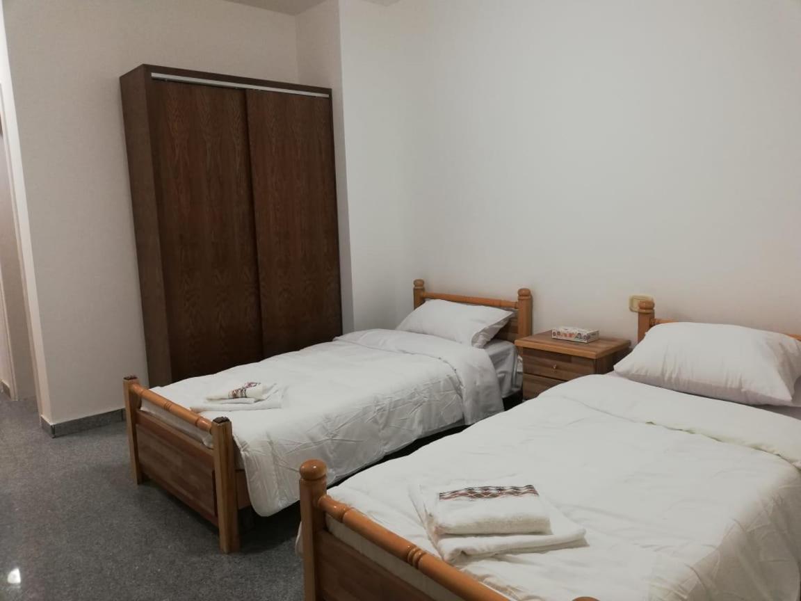 Madaba Camp Resort Luaran gambar